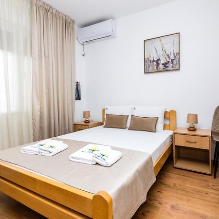 Apartmani F&M Cattaro Esterno foto
