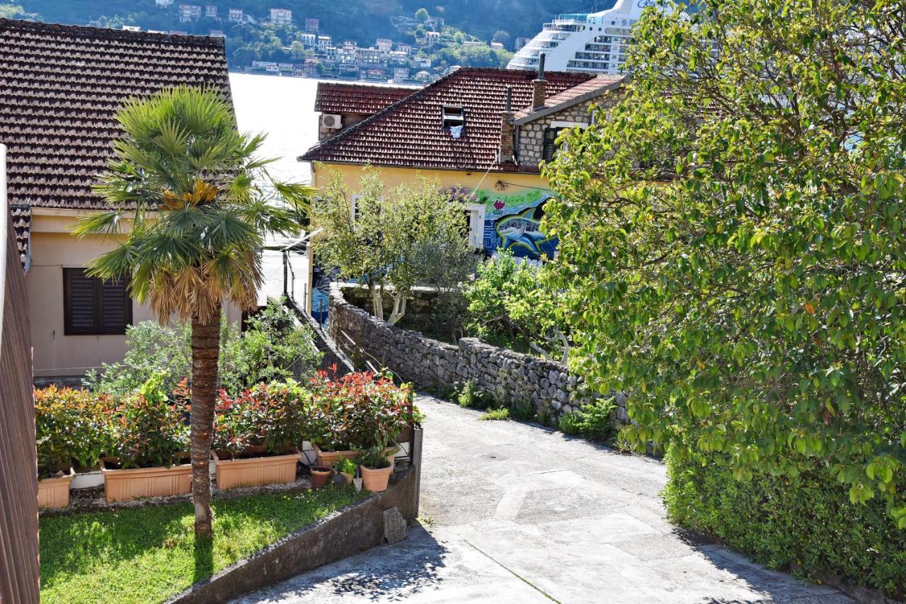 Apartmani F&M Cattaro Esterno foto