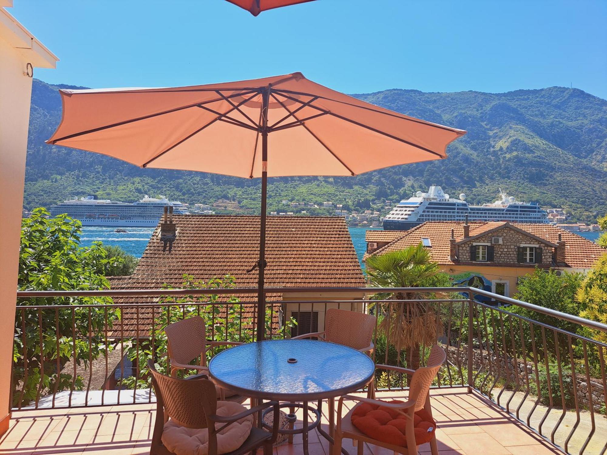 Apartmani F&M Cattaro Esterno foto