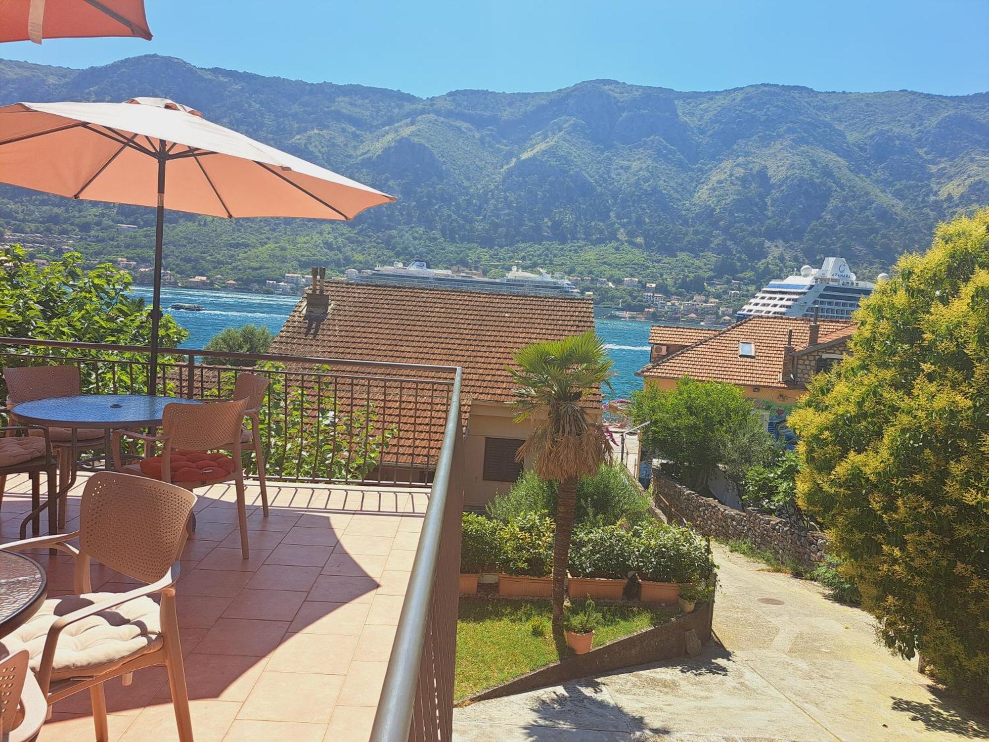Apartmani F&M Cattaro Esterno foto