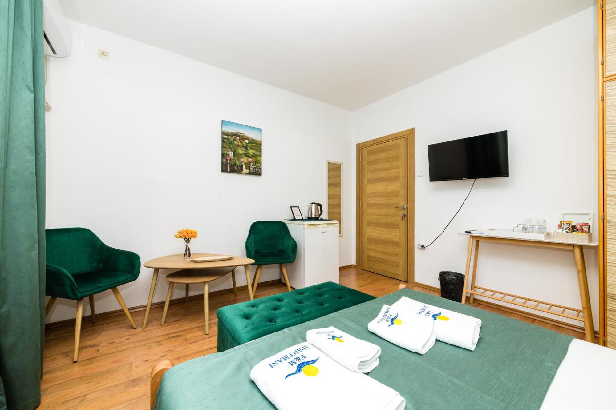 Apartmani F&M Cattaro Esterno foto